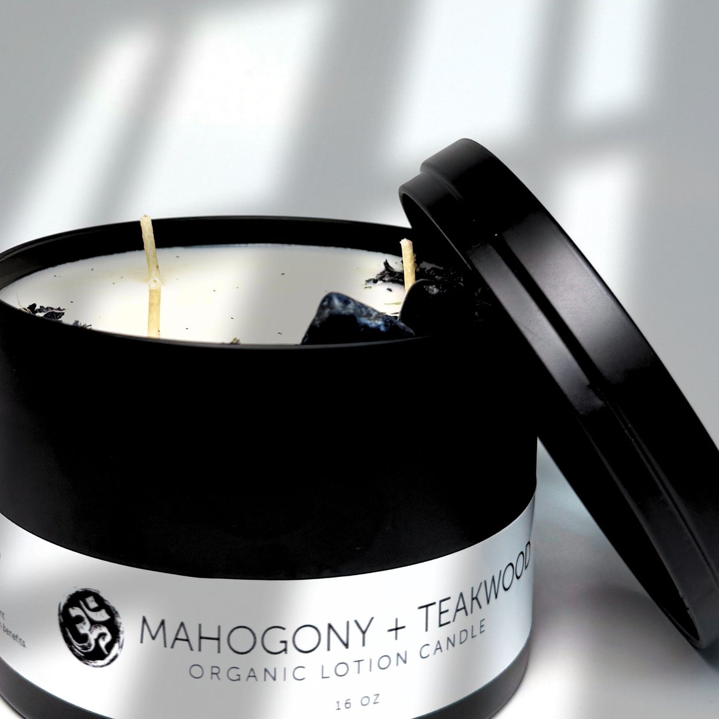 Mahogany + Teakwood Organic Lotion Candle 16 oz